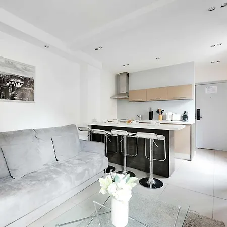 Cmg Saint Lazare Apartment