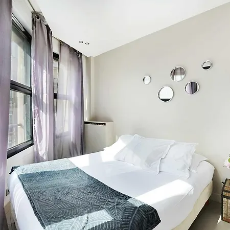 Apartment Cmg Saint Lazare Paris